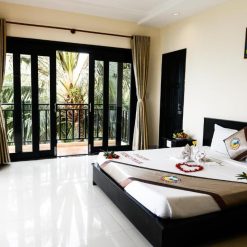 Giường ngủ Hòn Rơm Central Beach Resort 3*