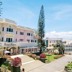 Khung cảnh Dalat Palace Heritage Hotel