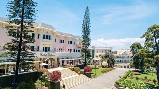 Khung cảnh Dalat Palace Heritage Hotel