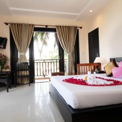 Phòng ngủ Hòn Rơm Central Beach Resort 3*