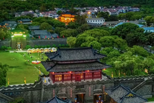 tham quan vô tích