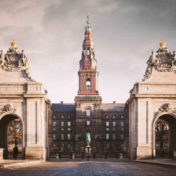 Christiansborg Palace trung tâm quyền lực tại Đan Mạch
