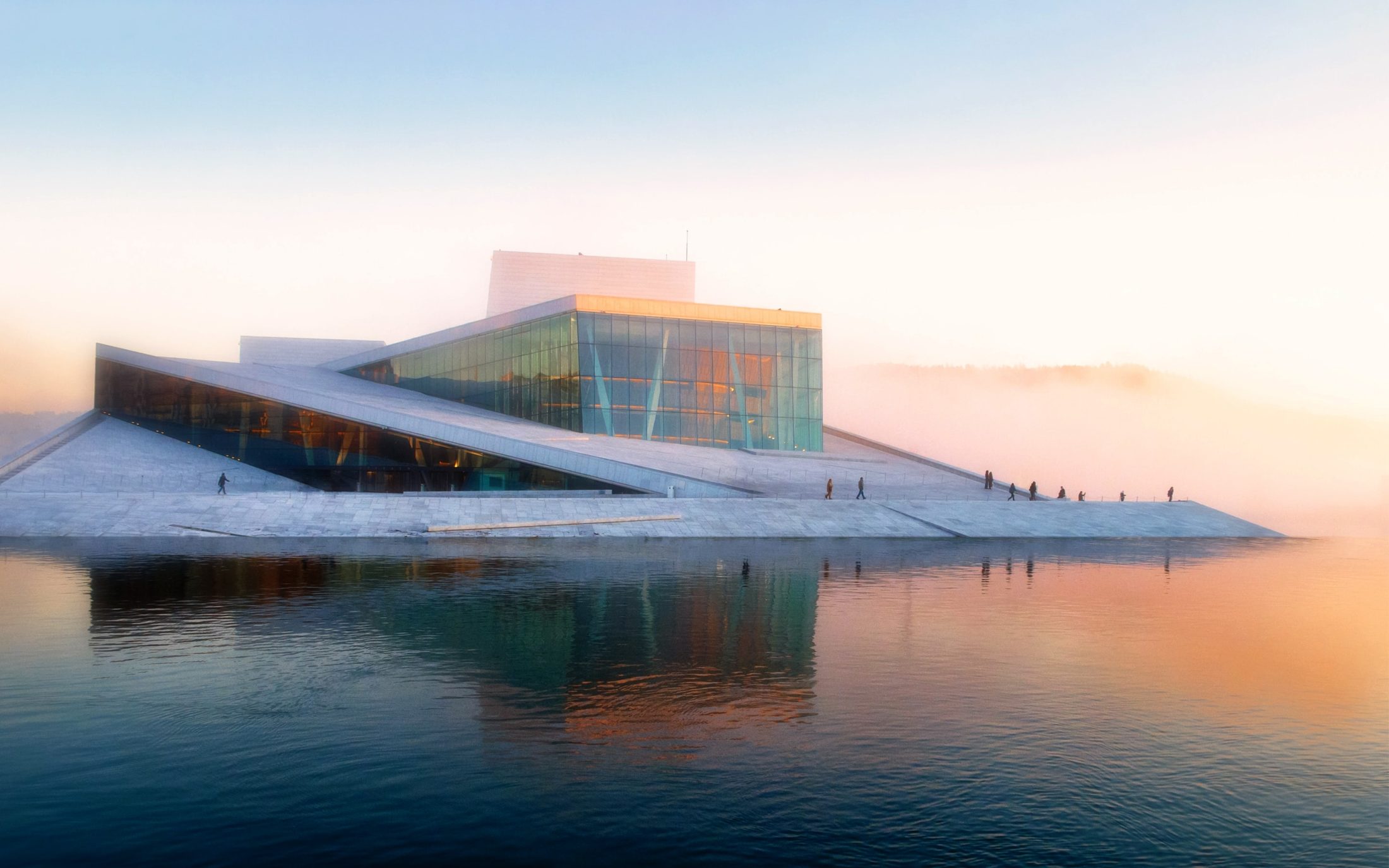 Oslo Opera House thiết kế như tảng băng trôi Oslo Opera House thiết kế như tảng băng trôi